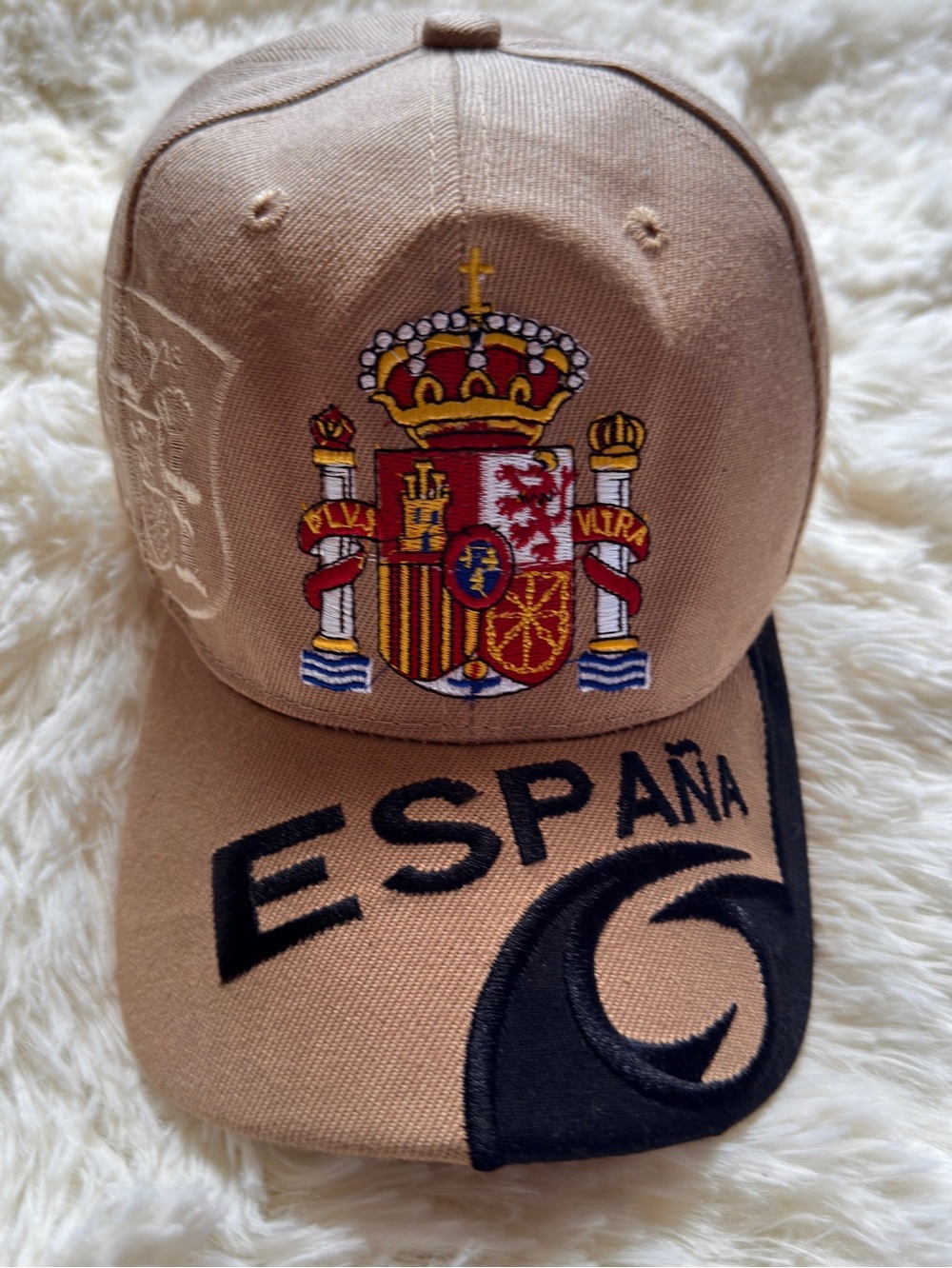 España Embroidered Crest Cap